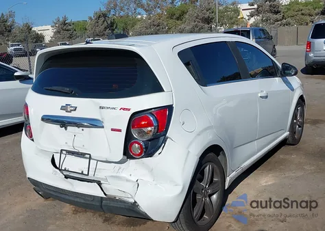 2016 Chevrolet Sonic Rs Auto из США, поврежденный, VIN 1G1JG6SB2G4102011